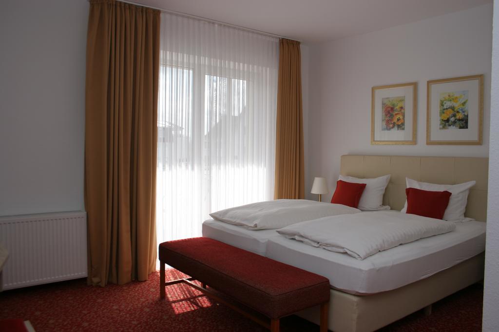 Hotel Petersen Bad Zwischenahn Exteriör bild