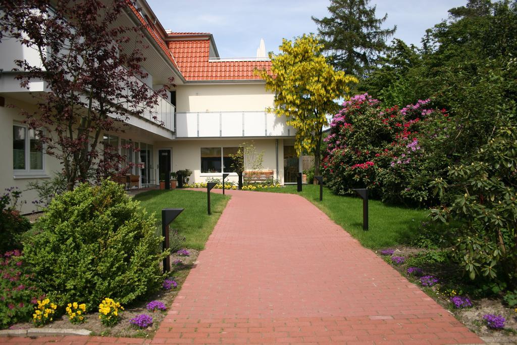 Hotel Petersen Bad Zwischenahn Exteriör bild