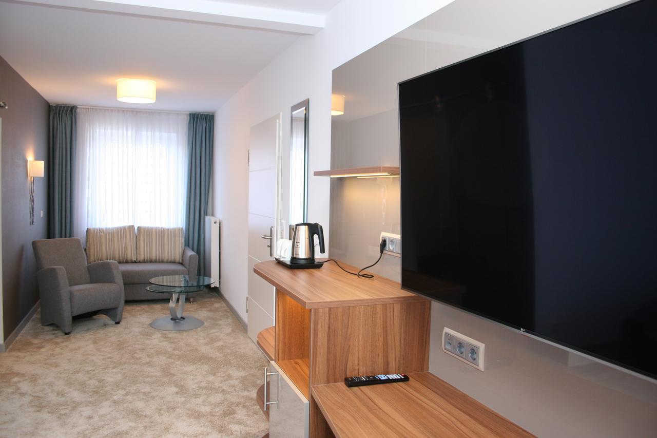 Hotel Petersen Bad Zwischenahn Exteriör bild