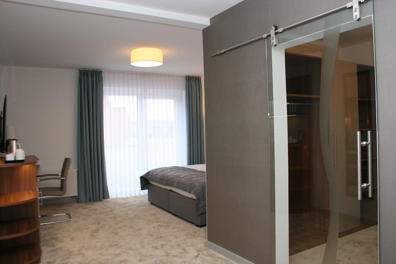 Hotel Petersen Bad Zwischenahn Exteriör bild